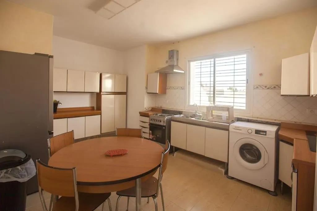 Apartment Etage De Villa S3 Calme Et Paisible Gammarth